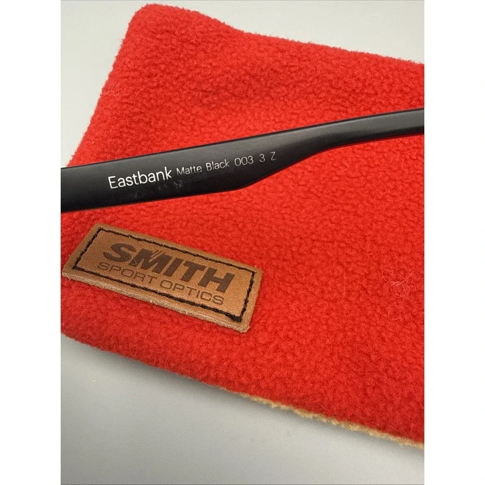Smith Eastbank Authentic Sunglasses Matte Black ChromaPop Green Lens & Draw Case